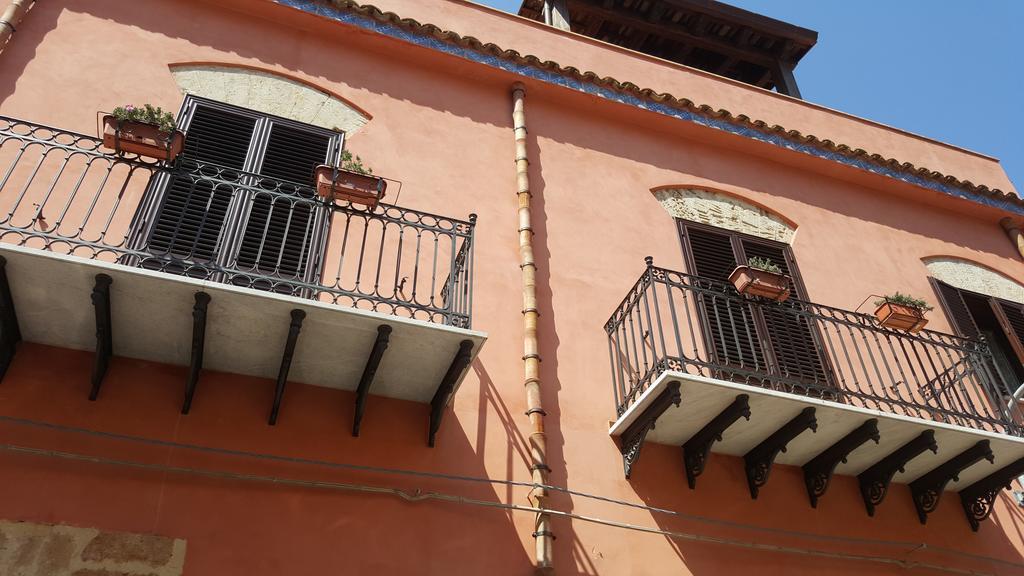 B&B Cinisi Vacanze Экстерьер фото